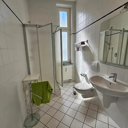 Apartment Frieda 5 - 100m Zum